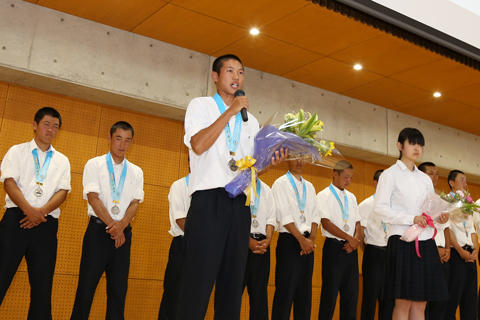 1708296.jpg