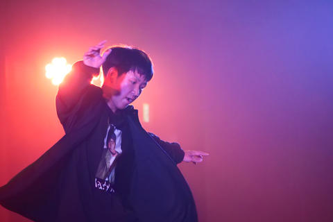 19082902.jpg