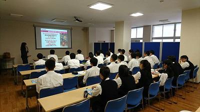 6　6マイナビ講演（２年）小.jpg